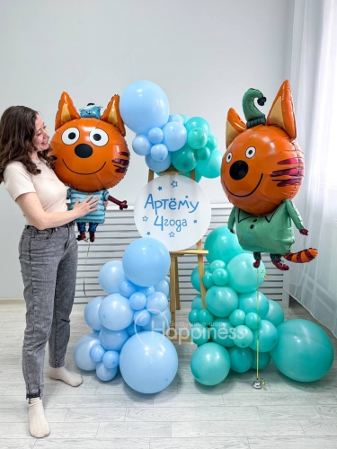 Фотозона с мольбертом № 2 "Три кота, Коржик, Компот"
